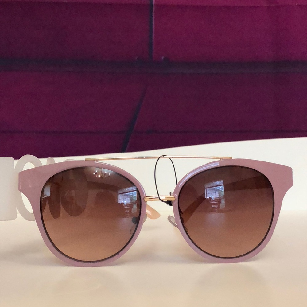 FASHION ROUND CAT LENSE MAUVE 100% UV SUNGLASSES - Picture 2 of 8